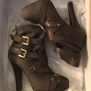 MICHAEL KORS - “Tatum” booties